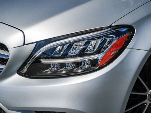 Used 2021 Mercedes-Benz C 300 Sedan image 2