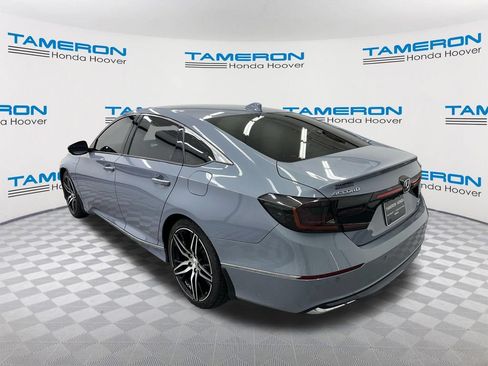 Used 2022 Honda Accord Touring image 3