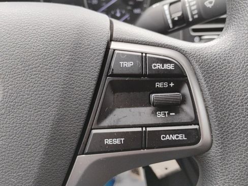 Used 2018 Hyundai Elantra SE FWD image 22