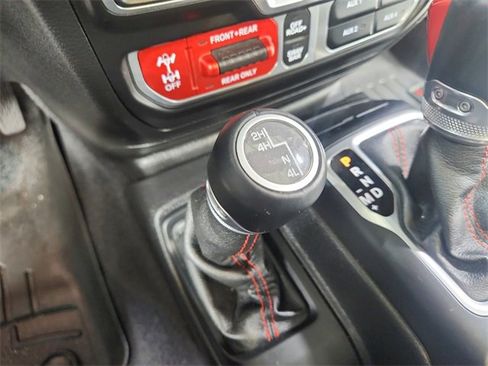 Used 2021 Jeep Wrangler Unlimited Rubicon image 25