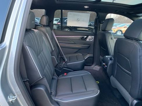 New 2026 Buick Enclave Avenir w/ Super Cruise Package image 28
