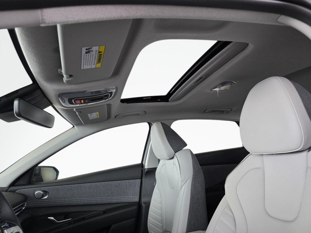 New 2026 Hyundai Elantra Limited FWD image 17