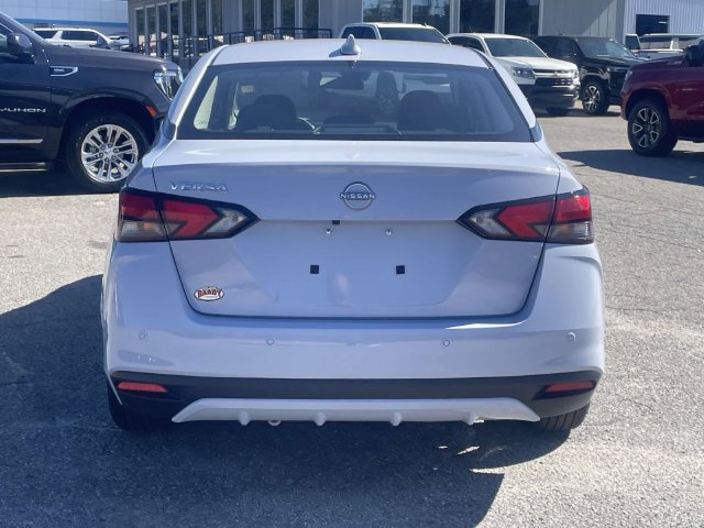 Used 2025 Nissan Versa SV w/ Trunk Package FWD image 5