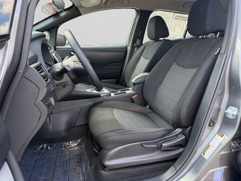 Used 2024 Nissan Leaf S FWD image 10