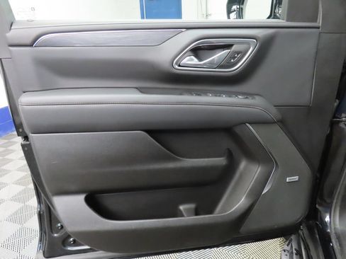 Used 2024 GMC Yukon SLT w/ SLT Luxury Package AWD/4WD image 71
