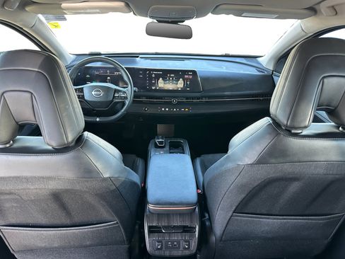 Used 2023 Nissan Ariya FWD image 10