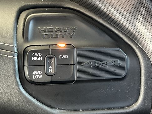 Used 2024 RAM 2500 Limited AWD/4WD image 25