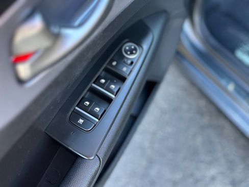 Used 2022 Kia Forte FE image 17