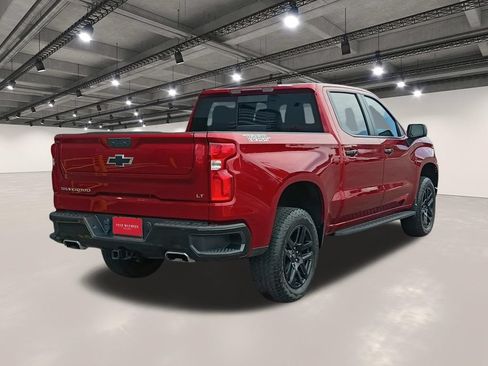 Used 2025 Chevrolet Silverado 1500 LT Trail Boss w/ Convenience Package II AWD/4WD image 16