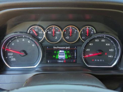 Used 2020 Chevrolet Silverado 1500 LT w/ Bed Protection Package RWD image 11