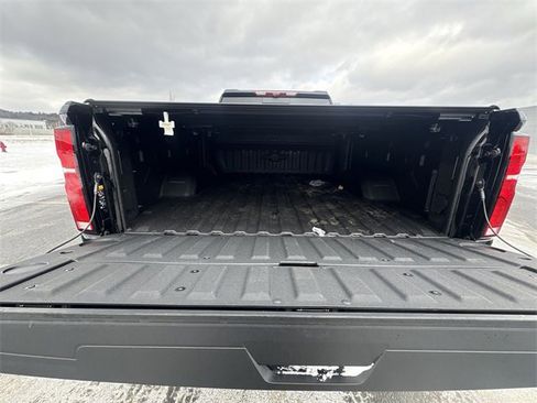 New 2026 Chevrolet Silverado 2500 ZR2 image 27