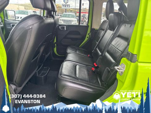 Used 2021 Jeep Wrangler Unlimited Sahara w/ Uconnect 4C Nav & Sound Group AWD/4WD image 21