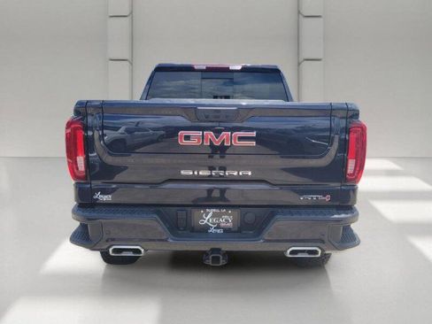 Used 2023 GMC Sierra 1500 AT4 w/ AT4 Preferred Package AWD/4WD image 5