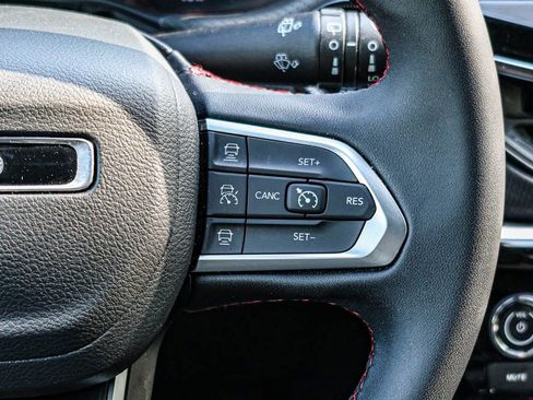 Used 2024 Jeep Compass Trailhawk image 24