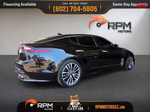 Used 2018 Kia Stinger Premium RWD image 6