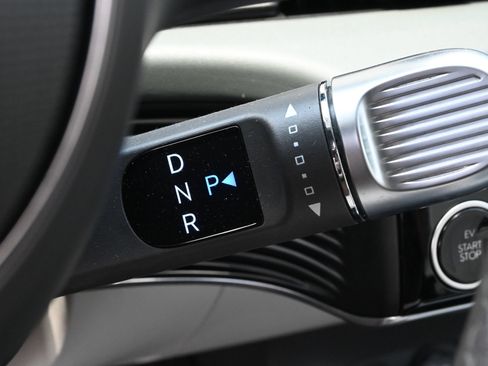 Used 2022 Hyundai Ioniq 5 SEL RWD image 15