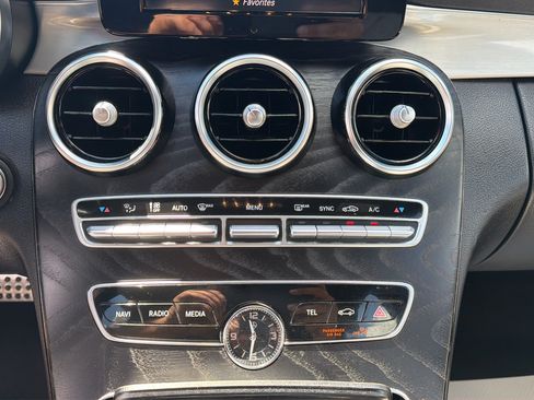 Used 2019 Mercedes-Benz C 300 4MATIC Sedan image 28