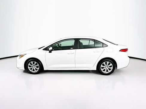 Used 2024 Toyota Corolla LE FWD image 4