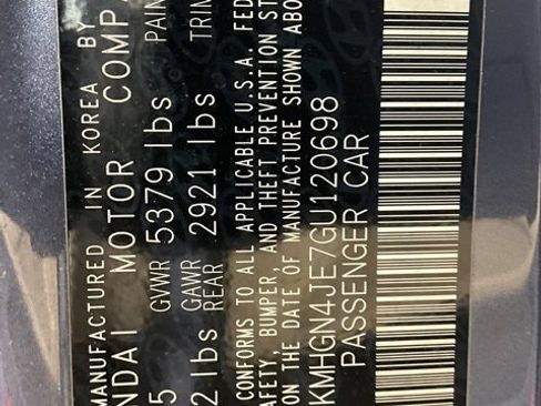 Used 2016 Hyundai Genesis 3.8 w/ Option Group 02 image 27