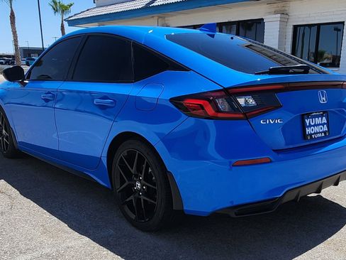 Used 2025 Honda Civic Sport image 7