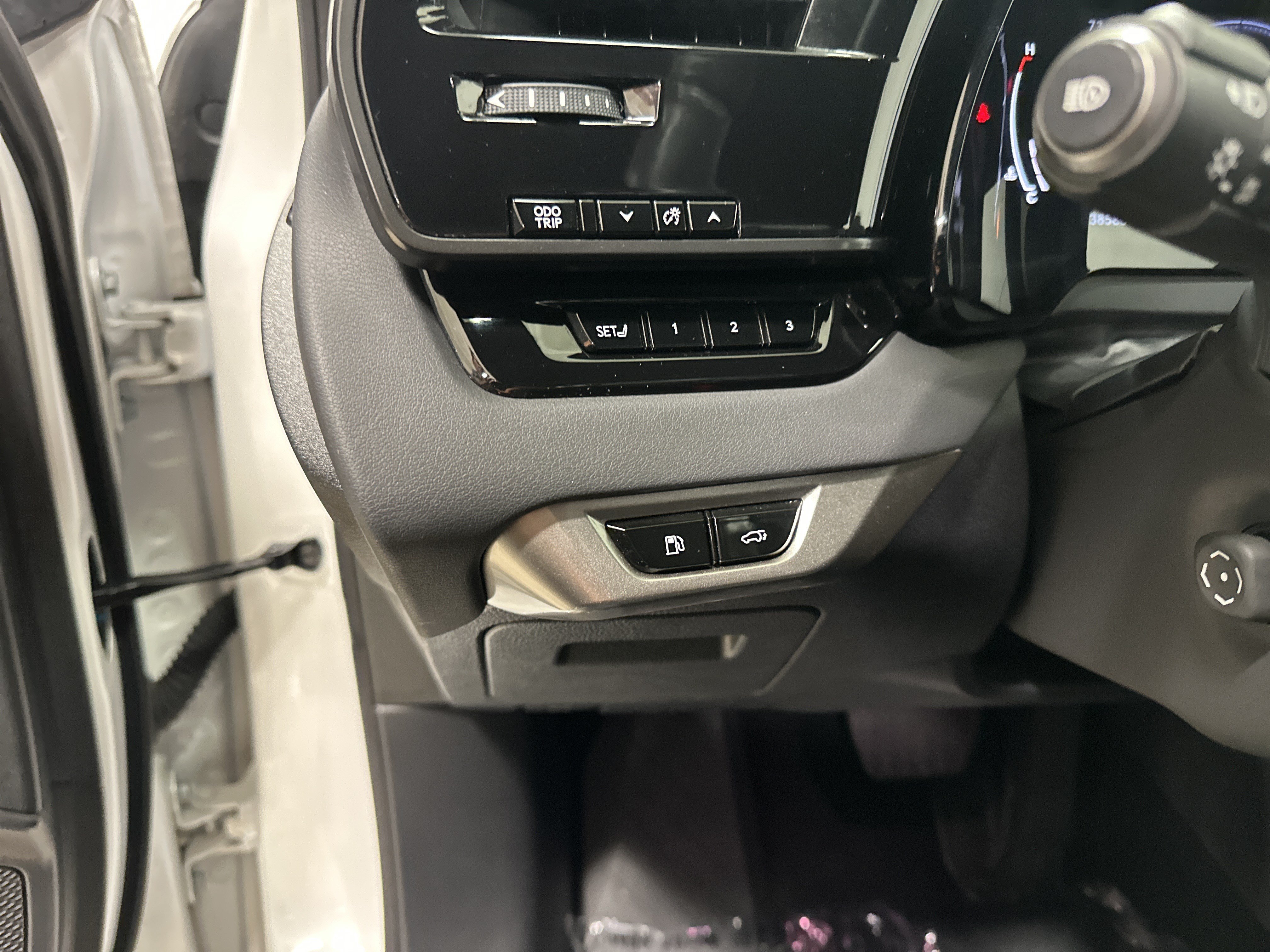 Certified 2023 Lexus RX 350 Premium Plus w/ Accessory Package (Z1) AWD/4WD image 37
