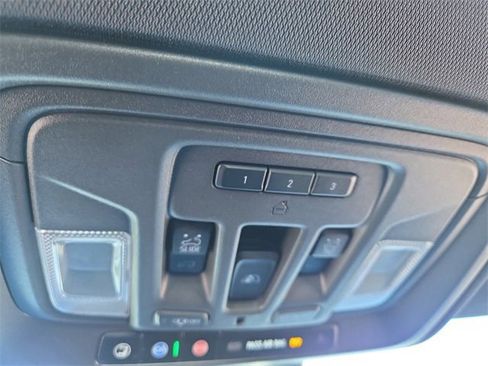 Used 2023 Chevrolet Silverado 1500 ZR2 w/ Technology Package image 26