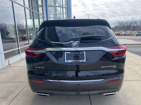 Used 2018 Buick Enclave Essence w/ Trailering Package image 5