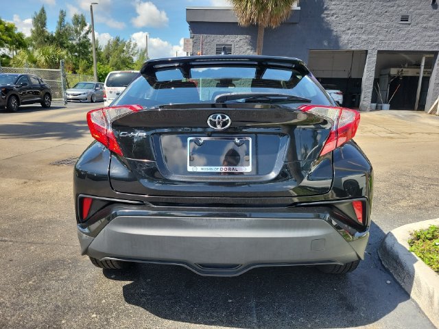 Used 2021 Toyota C-HR XLE FWD image 5