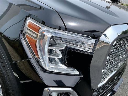 Used 2021 GMC Sierra 1500 Denali w/ Denali Ultimate Package image 27