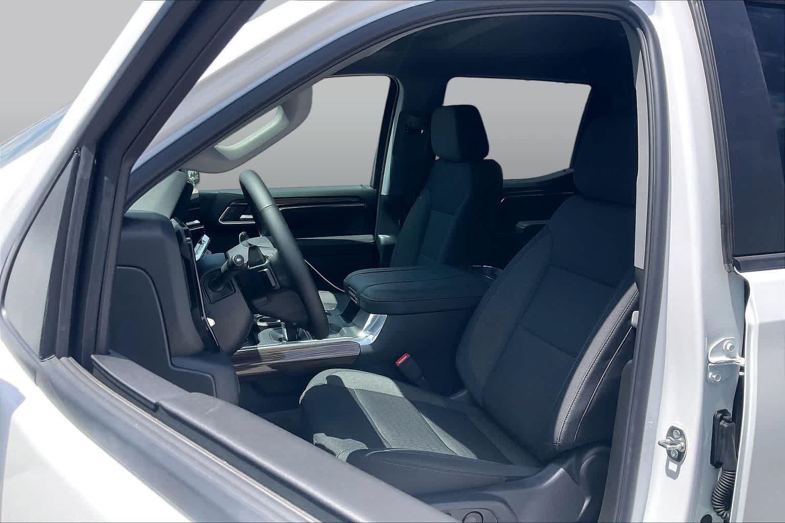 New 2026 Chevrolet Silverado 1500 RST w/ All Star Edition Plus AWD/4WD image 9