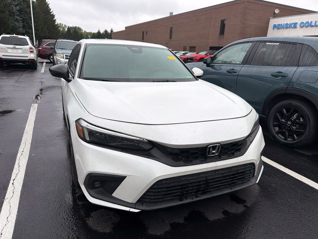 Used 2022 Honda Civic Sport Touring image 5