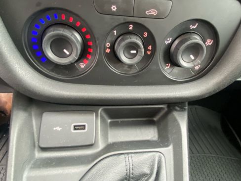 Used 2022 RAM ProMaster City Tradesman w/ Window Group 05 image 31