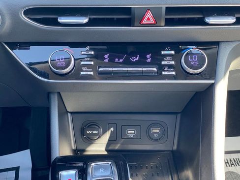 Used 2020 Hyundai Sonata Limited image 20