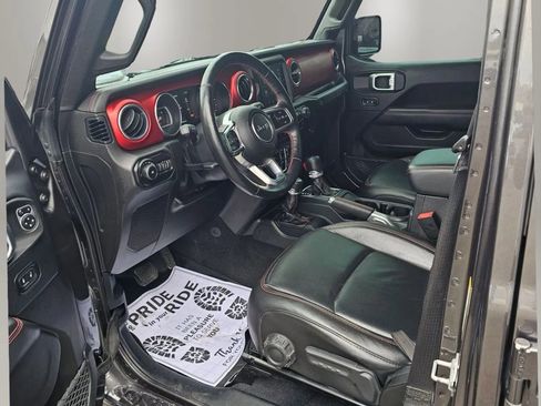Used 2019 Jeep Wrangler Unlimited Rubicon w/ Dual Top Group AWD/4WD image 6
