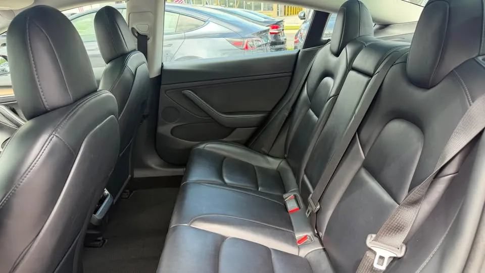 Used 2023 Tesla Model 3 Standard Range RWD image 10