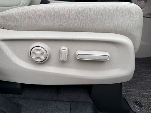 Used 2025 Honda Odyssey EX-L image 27