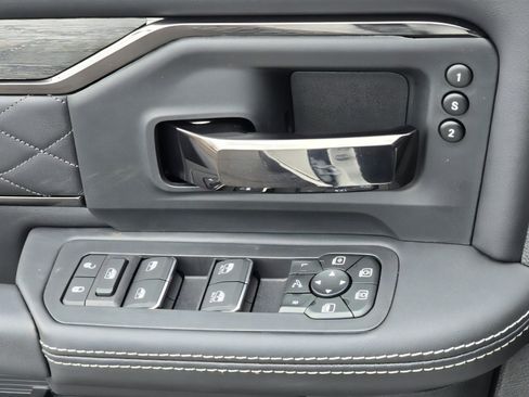 New 2026 RAM 2500 Limited image 14