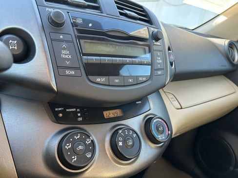 Used 2009 Toyota RAV4 Sport image 21