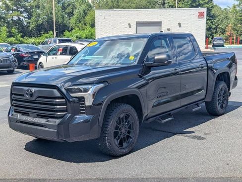 Used 2023 Toyota Tundra SR5 w/ SR5 Convenience Package AWD/4WD image 3