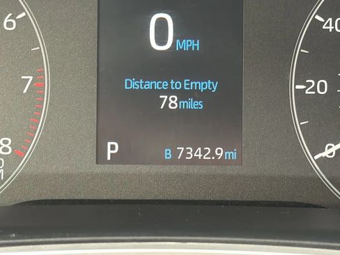 Used 2023 Toyota Corolla SE FWD image 17