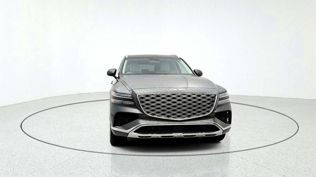 Used 2025 Genesis GV80 2.5T Advanced AWD/4WD image 2