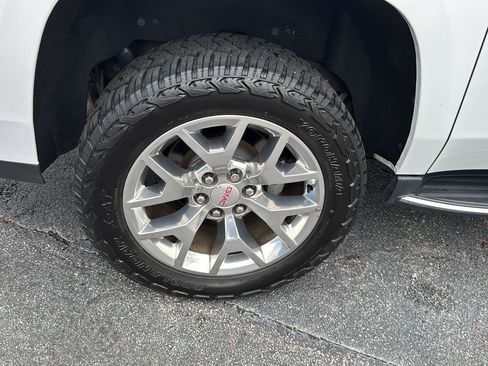 Used 2020 GMC Yukon XL SLT w/ Open Road Package image 36