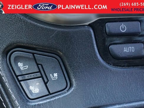 Used 2017 GMC Yukon XL Denali w/ Open Road Package AWD/4WD image 30