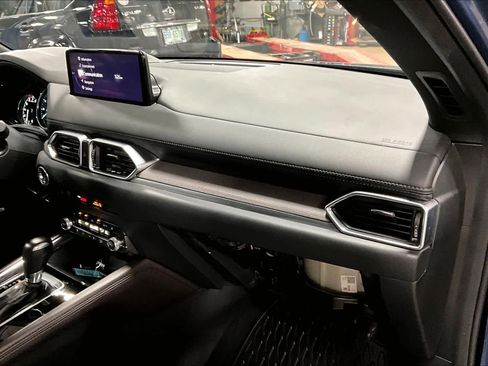 Used 2023 MAZDA CX-5 Signature image 17