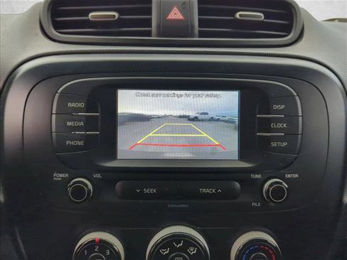 Used 2017 Kia Soul Base w/ Convenience Package image 18