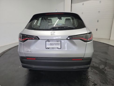 Used 2023 Honda HR-V LX image 8