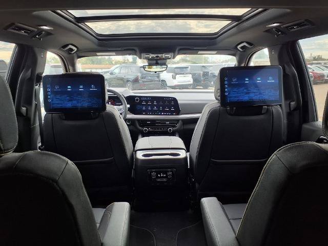 New 2026 Chevrolet Suburban Premier AWD/4WD image 18