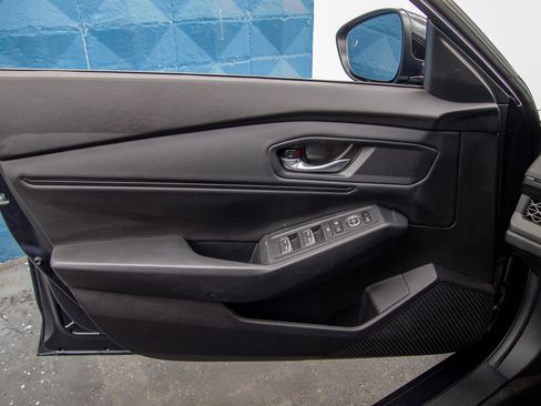 Used 2025 Honda Accord SE image 11