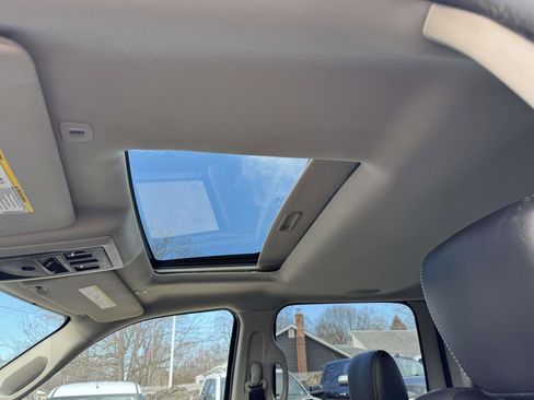 Used 2017 RAM 1500 Laramie w/ Convenience Group image 18