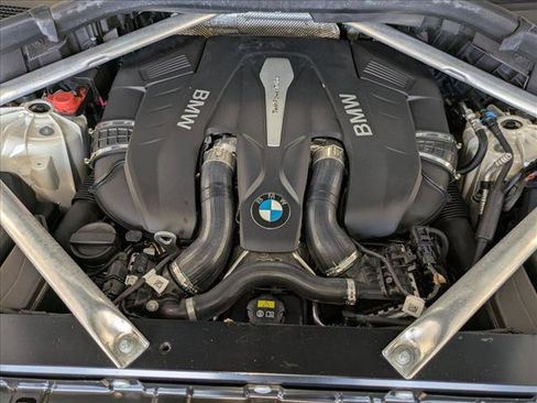 Used 2019 BMW X5 xDrive50i w/ Executive Package image 26